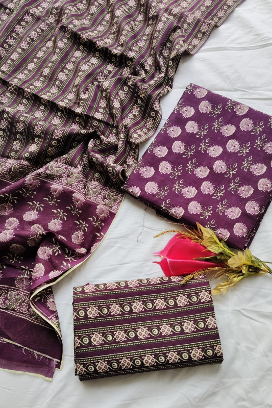 Classic Purple  Printed unstitched suit Material for Women 2.5 Mtr top and 2.5 Mtr Bottom and 2.5 Mtr Dupatta