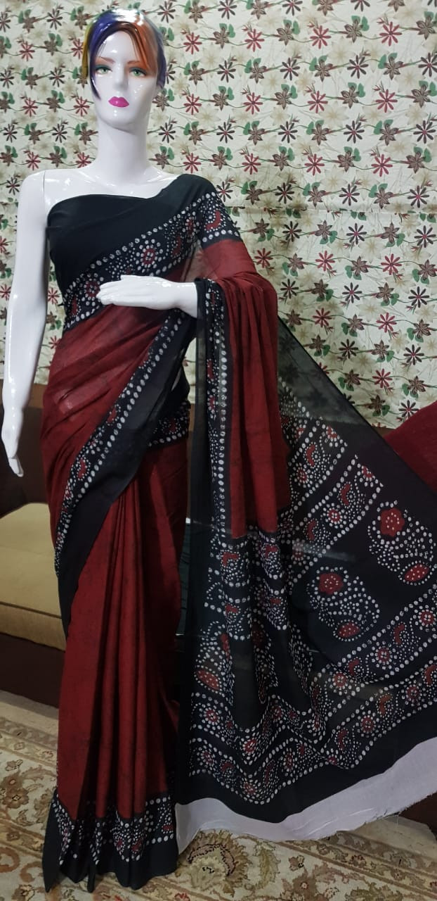 Elegant Maroon and Black Cotton Saree with Intricate Bandhani-Inspired Border and Pallu.