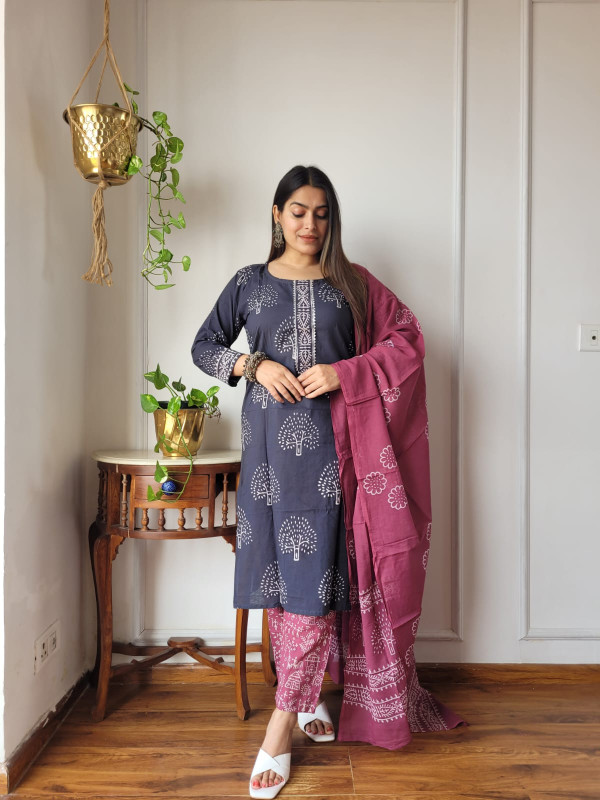charcoal grey and mauve pink hand block printed cotton kurta, pants, and dupatta suit set