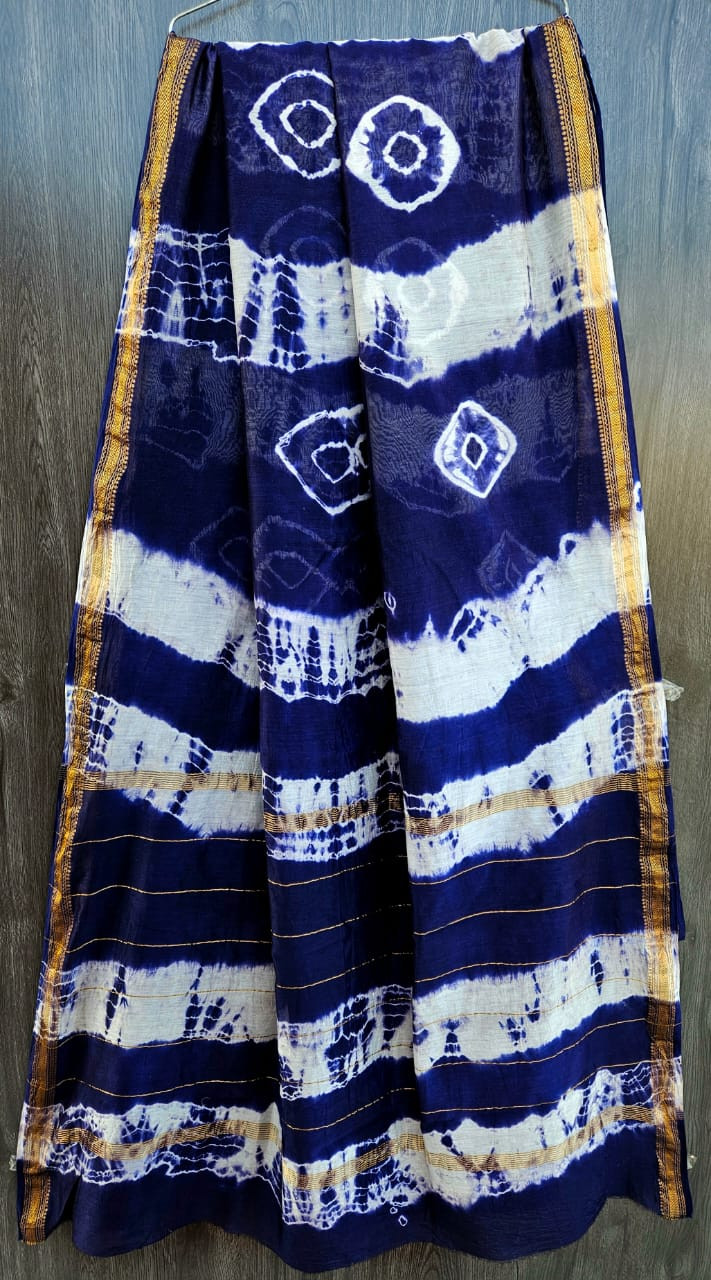 Indigo Blue & Ivory Tie-Dye Maheshwari Silk Saree with Blouse