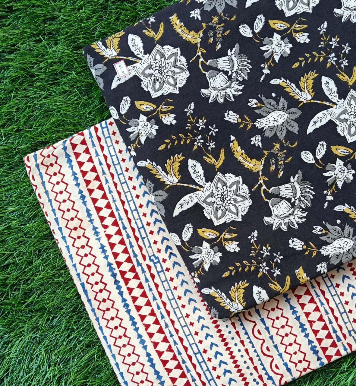 Black & White/Red Hand-Block Printed Cotton (60/60) Cambric Unstitched Suit Fabric Set